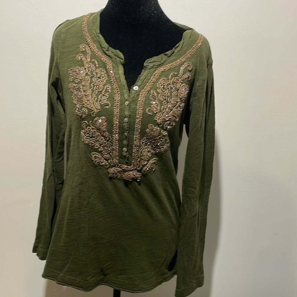 Eddie Bauer medium women’s top green